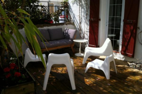 Typical townhouse - Perfect Surf - Beach 150m